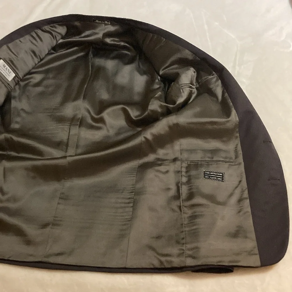 Mani by Georgio Armani suit, charcoal, jacket 38 or 40 - Picture 9 of 16